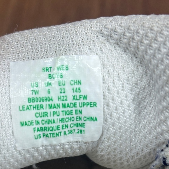 🔥🔥🔥Stride Rite White, Blue  and Gray Kids Sneakers Size: 7W Boys🔥🔥🔥 - Picture 9 of 9